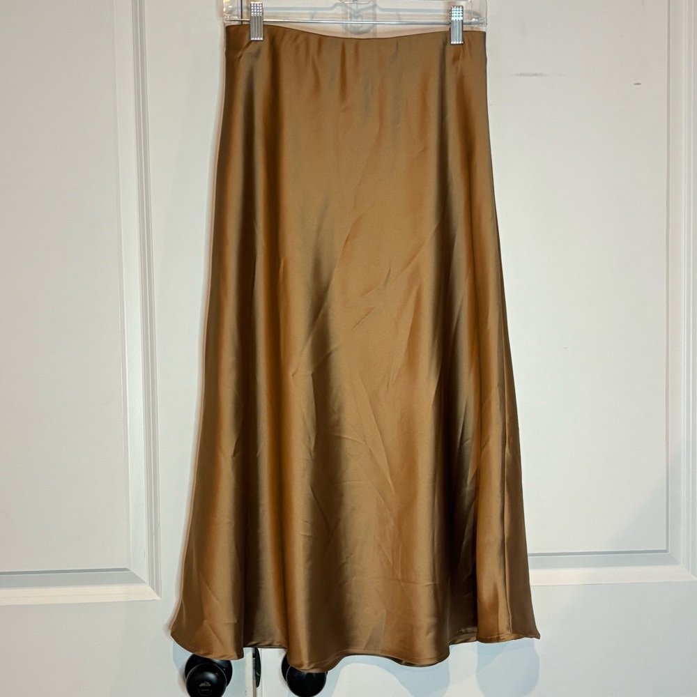 Elegant Tan Midi Skirt
